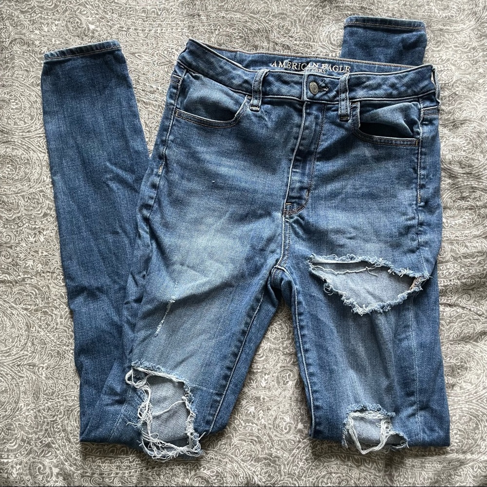 American Eagle Distressed Super High-Rise Jeggings